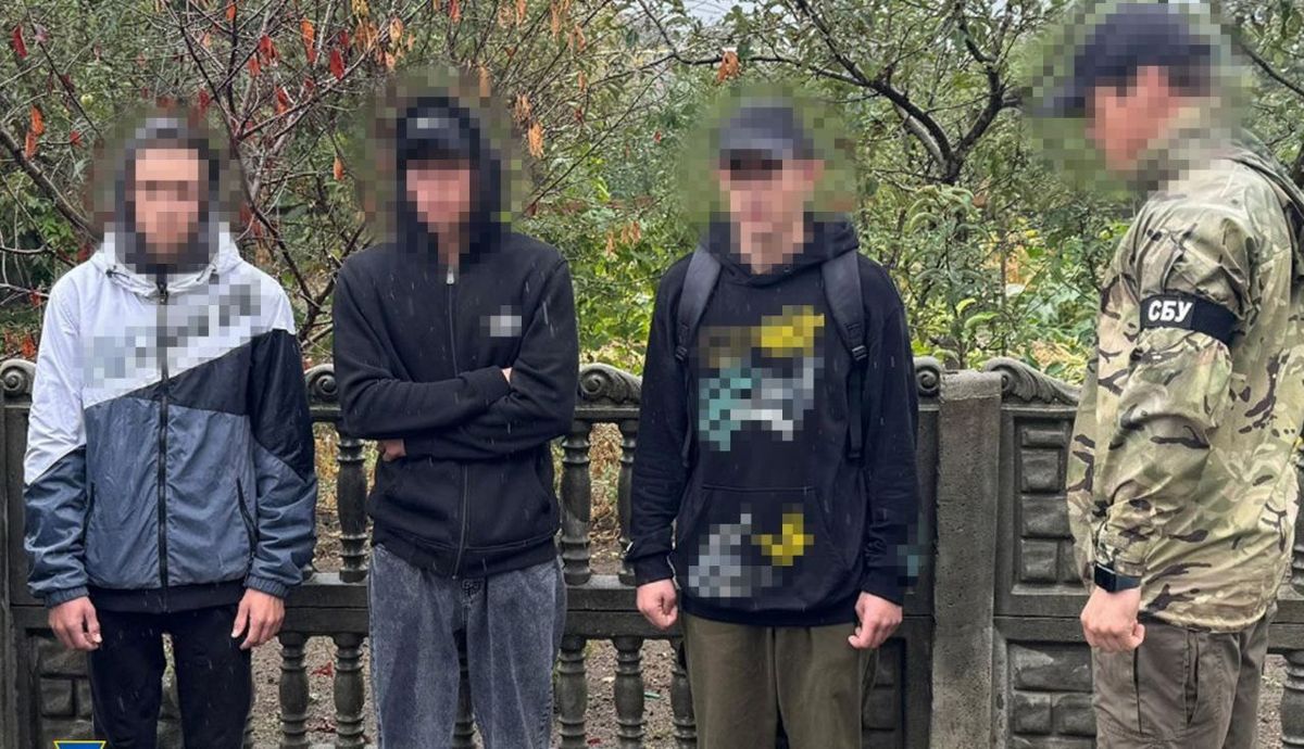 Троє буковинців отримали по 15 років в'язниці за підпал обладнання «Укрзалізниці»