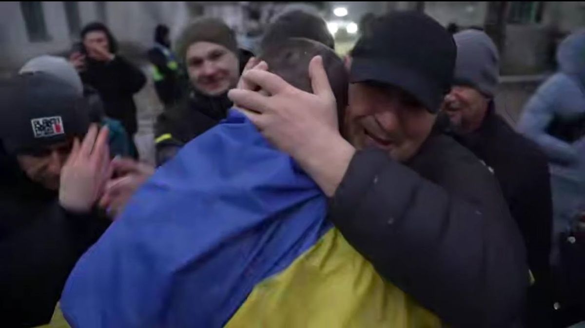 На Буковину повернувся військовий, який два роки перебував у російському полоні