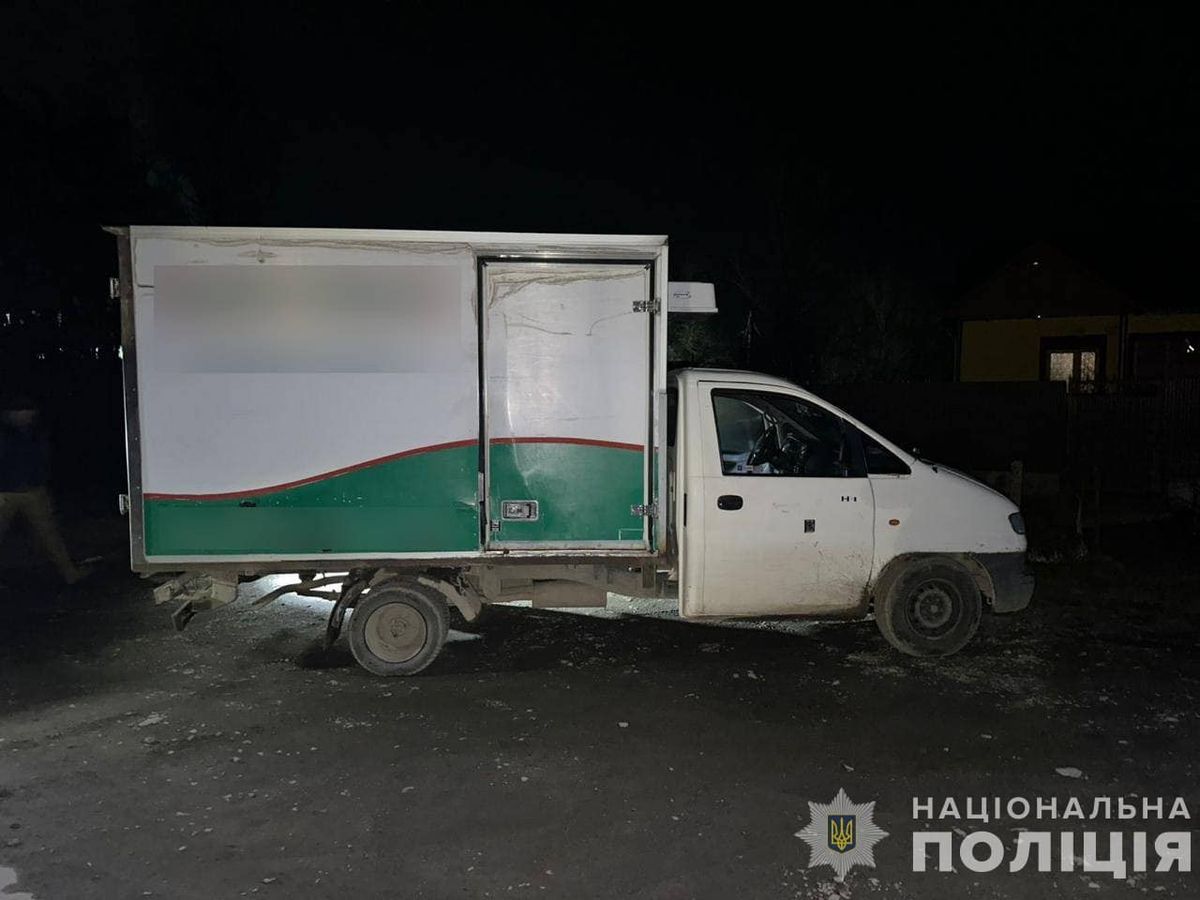 На Закарпатті у торгового агента вилучили автомобіль за переправленя ухилянтів 