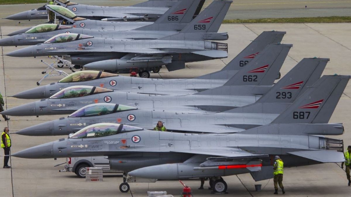 Україна отримала ще одну партію F-16 від Нідерландів