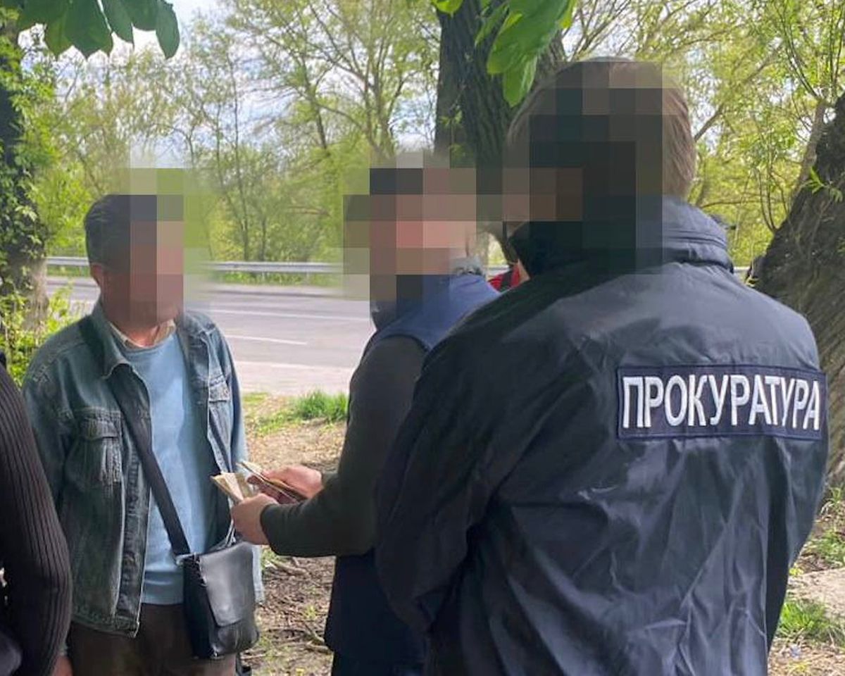 Посадовця рибоохорони в Луцьку засудили до 7,5 років, він намагався змити хабар в унітаз