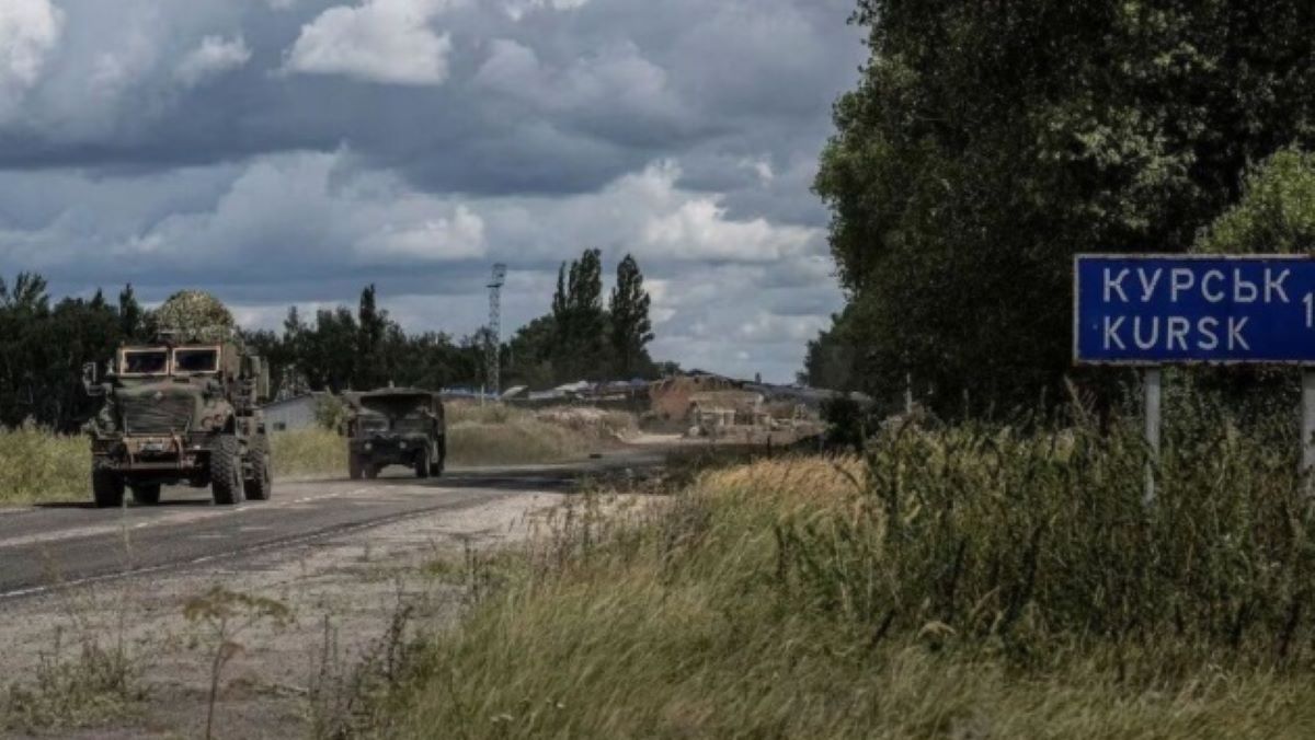 Українські війська провели нову серію механізованих атак в Курській області