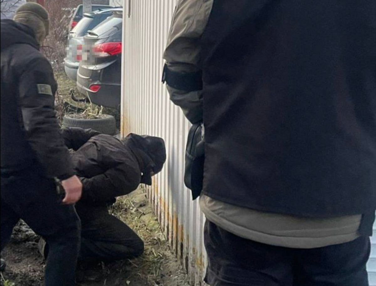 СБУ викрила 32-річного хмельничанина, який готував теракт біля військової частини