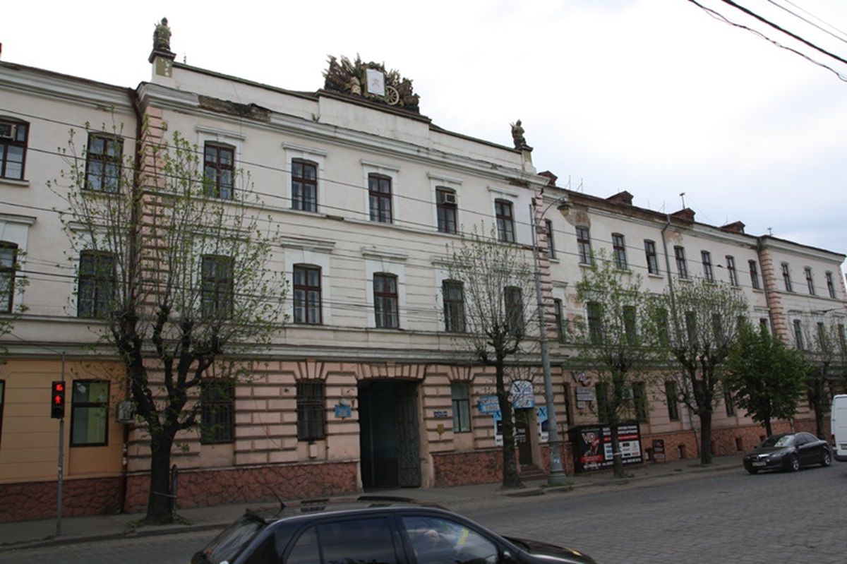У Чернівцях під час проходження ВЛК раптово помер 32-річний чоловік