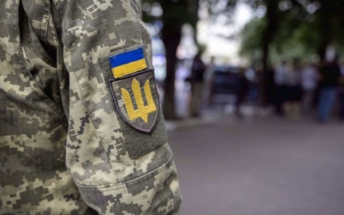 На тлі терактів у ТЦК та військових частинах посилили заходи безпеки