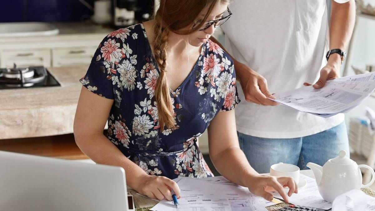 Кому потрібно подавати декларацію про доходи та які саме: перелік