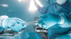 Пухлина нирки у 65-річної мешканки Львівщини проросла аж у серце