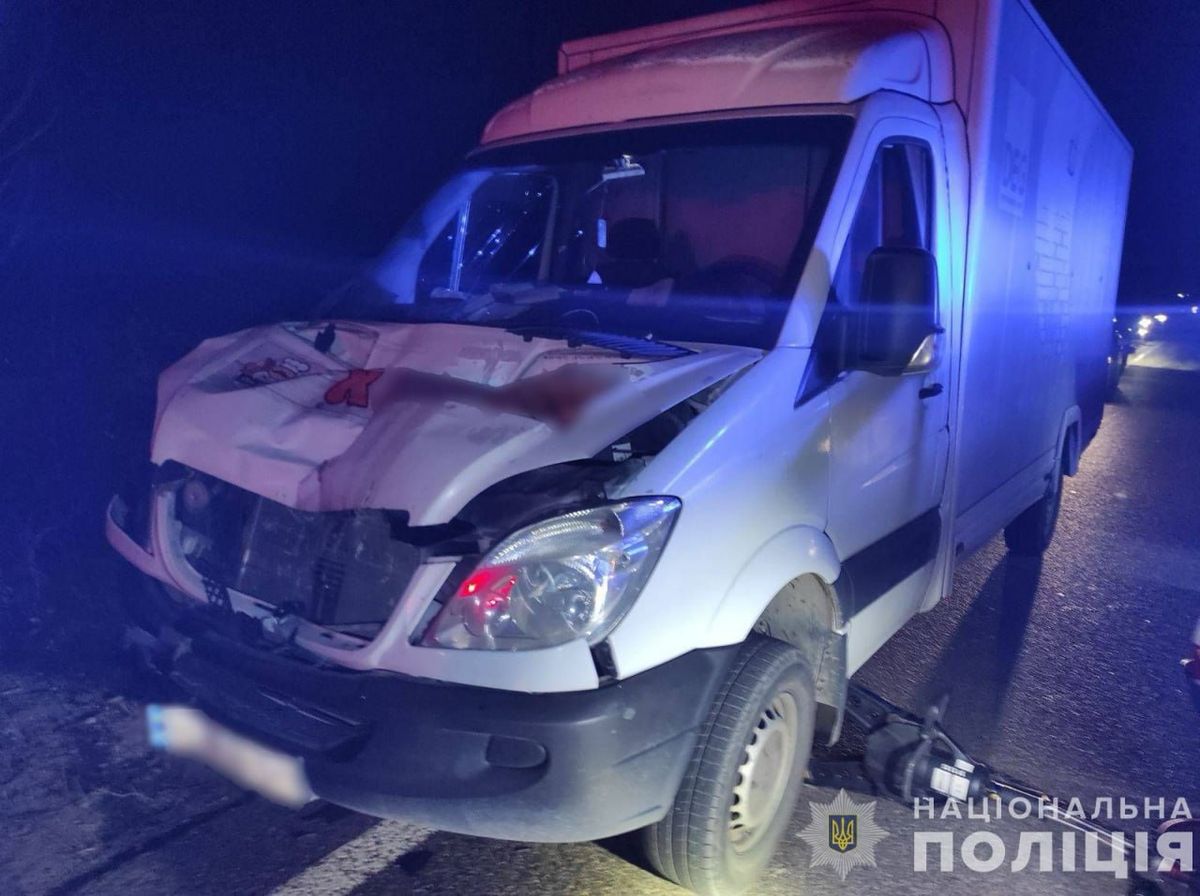 На Закарпатті водій Mercedes на смерть збив 47-річну пішохідку