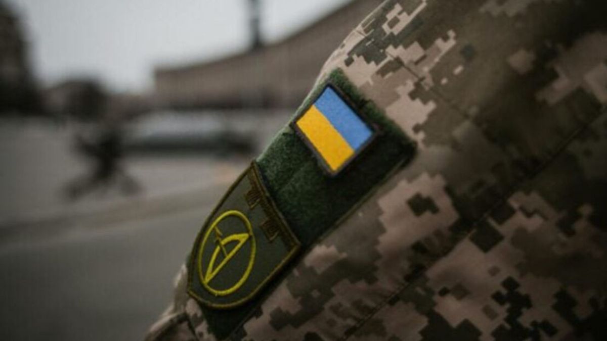 У Харкові на території ТЦК  чоловік напав з ножем на військовослужбовця 