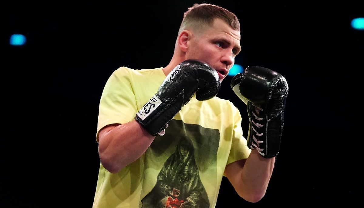 Денис Берінчик програв нокаутом титул чемпіона WBO Кейшону Девісу