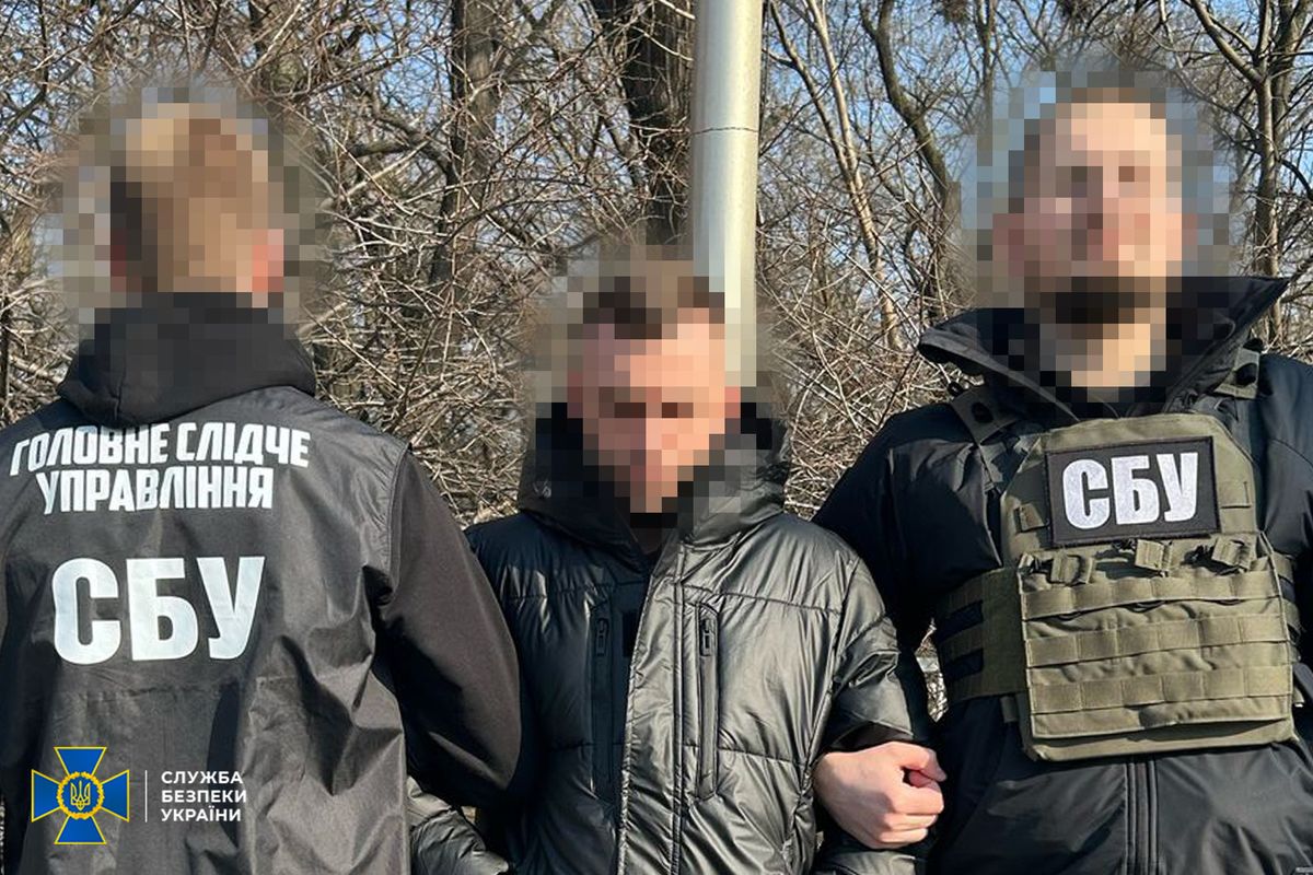 Одеську фірму викрили на постачанні електрообладнання для військових у Росії 