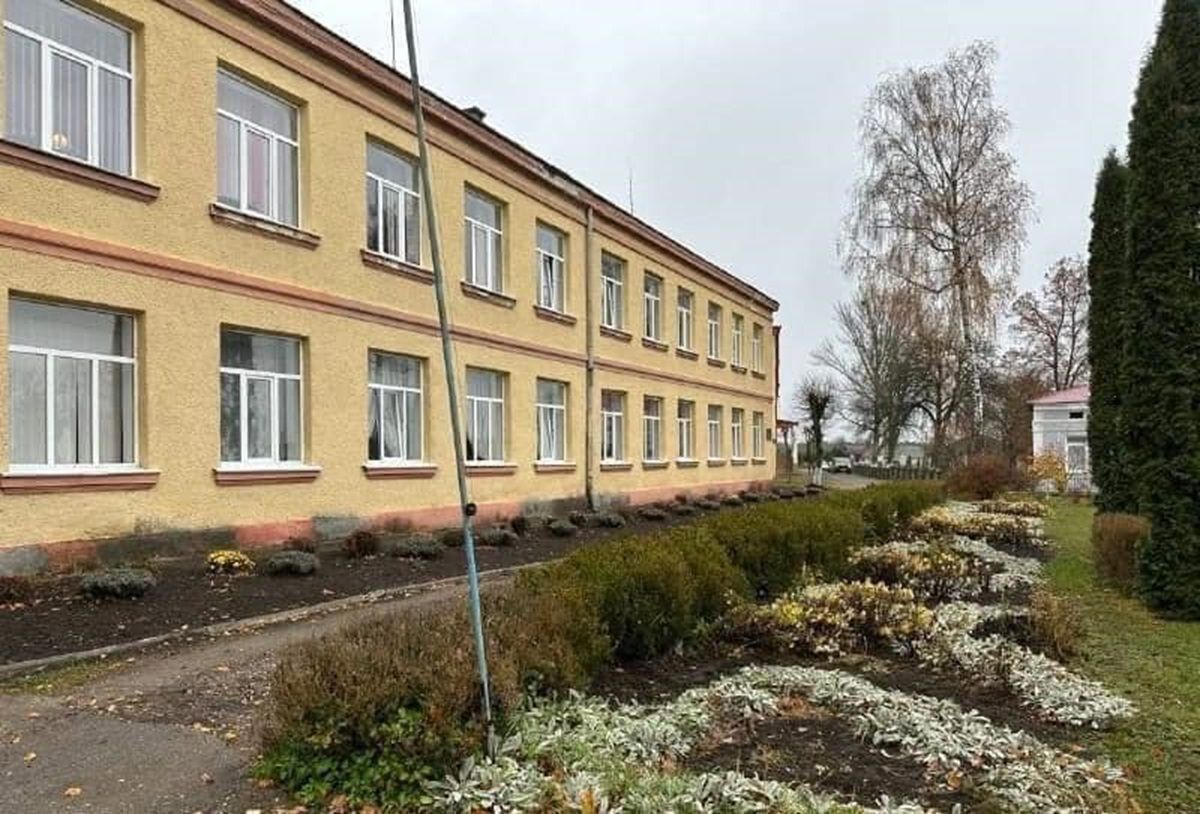 Виховательку спецшколи на Тернопільщині підозрюють у побитті двох дітей