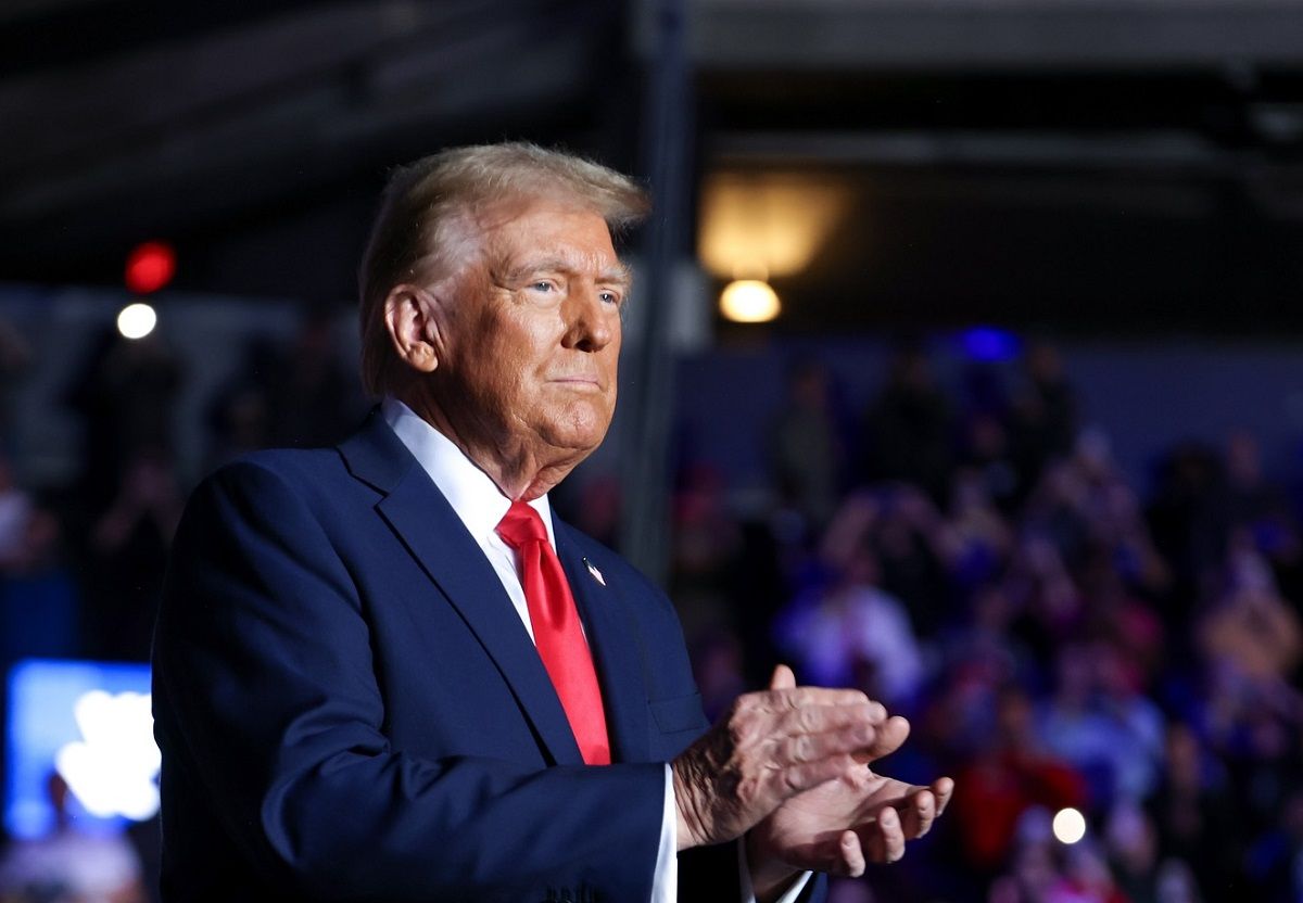 Дональд Трамп відмовився від слів про диктатора Зеленського
