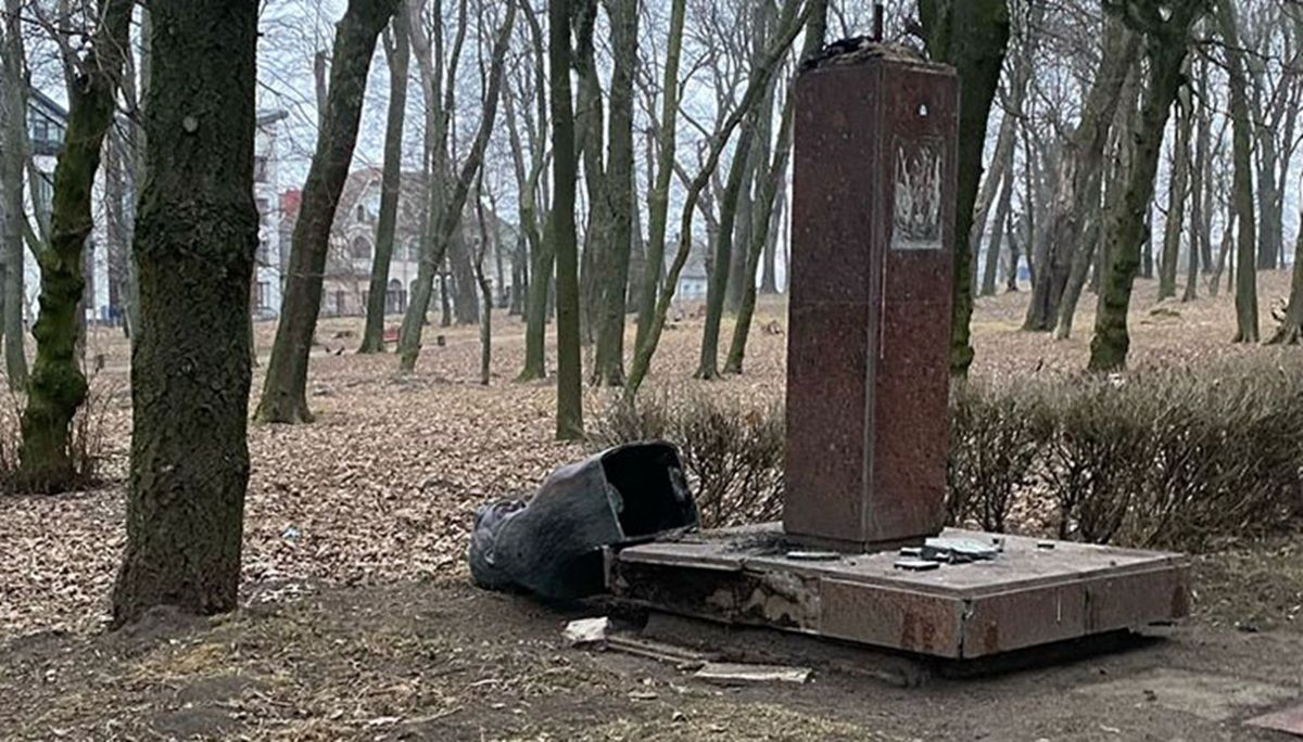 У Тернополі вандали пошкодили шість пам'ятників загиблим у Другій світовій війні
