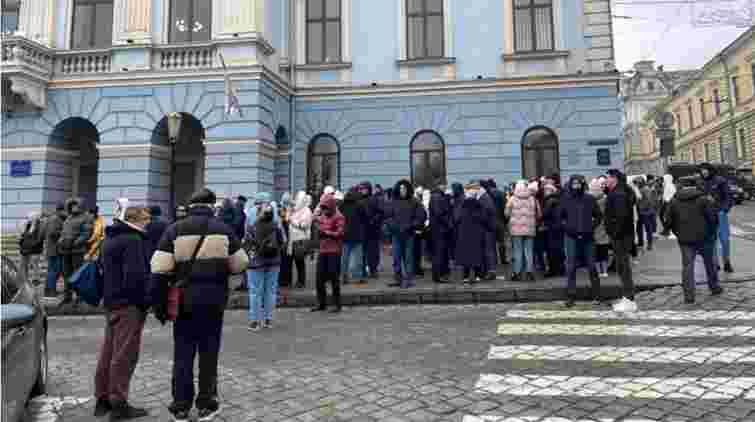 Чернівецька міськрада передала землю під скандальним ЖК фірмі вкладників