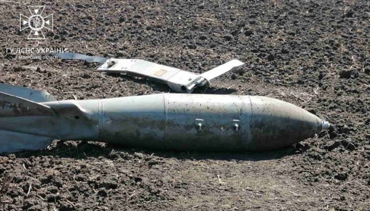 Росіяни завдали авіаудару по селу на Харківщині, є постраждалі 