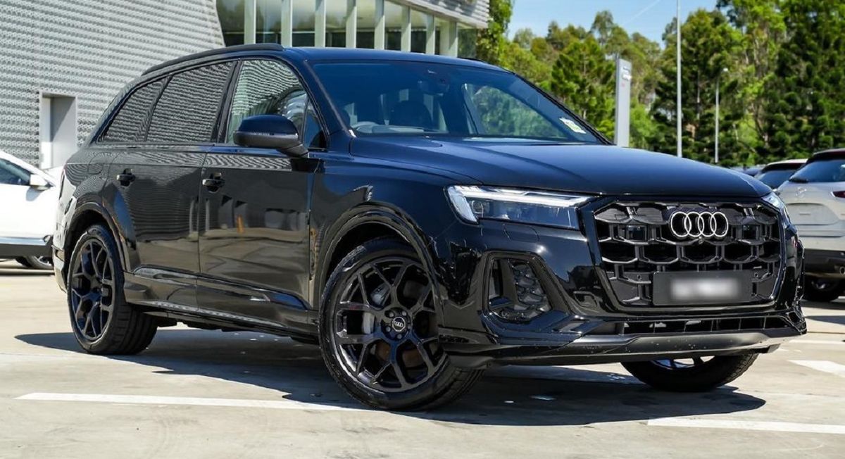 Вищий антикорупційний суд арештував новенький кросовер Audi Q7 мера Самбора