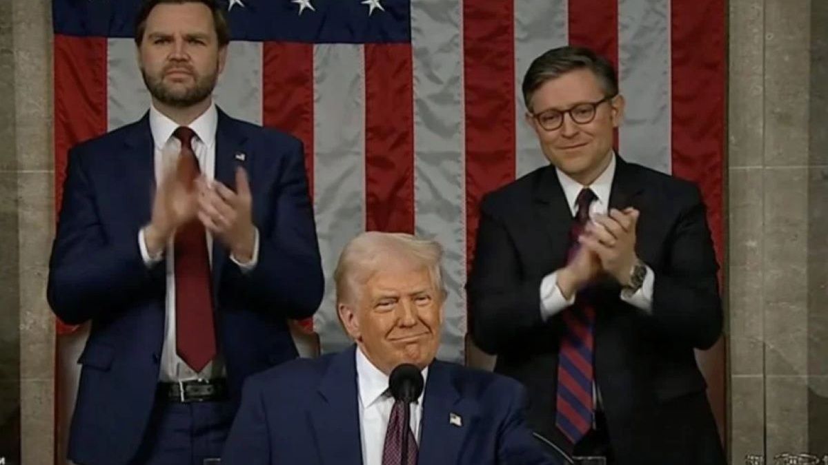 Дональд Трамп оголосив про замороження усієї міжнародної допомоги