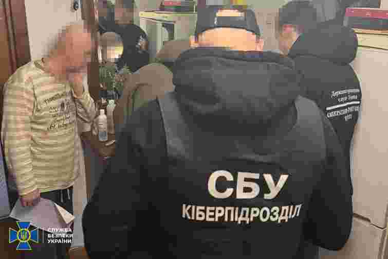 На Закарпатті таксисти та кур'єри організовували втечу ухилянтів за кордон 