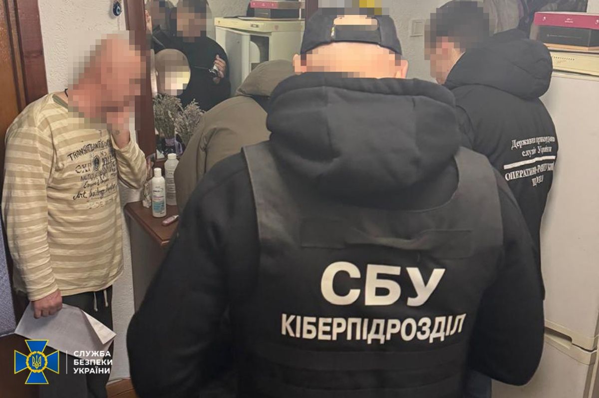 На Закарпатті таксисти та кур'єри організовували втечу ухилянтів за кордон 