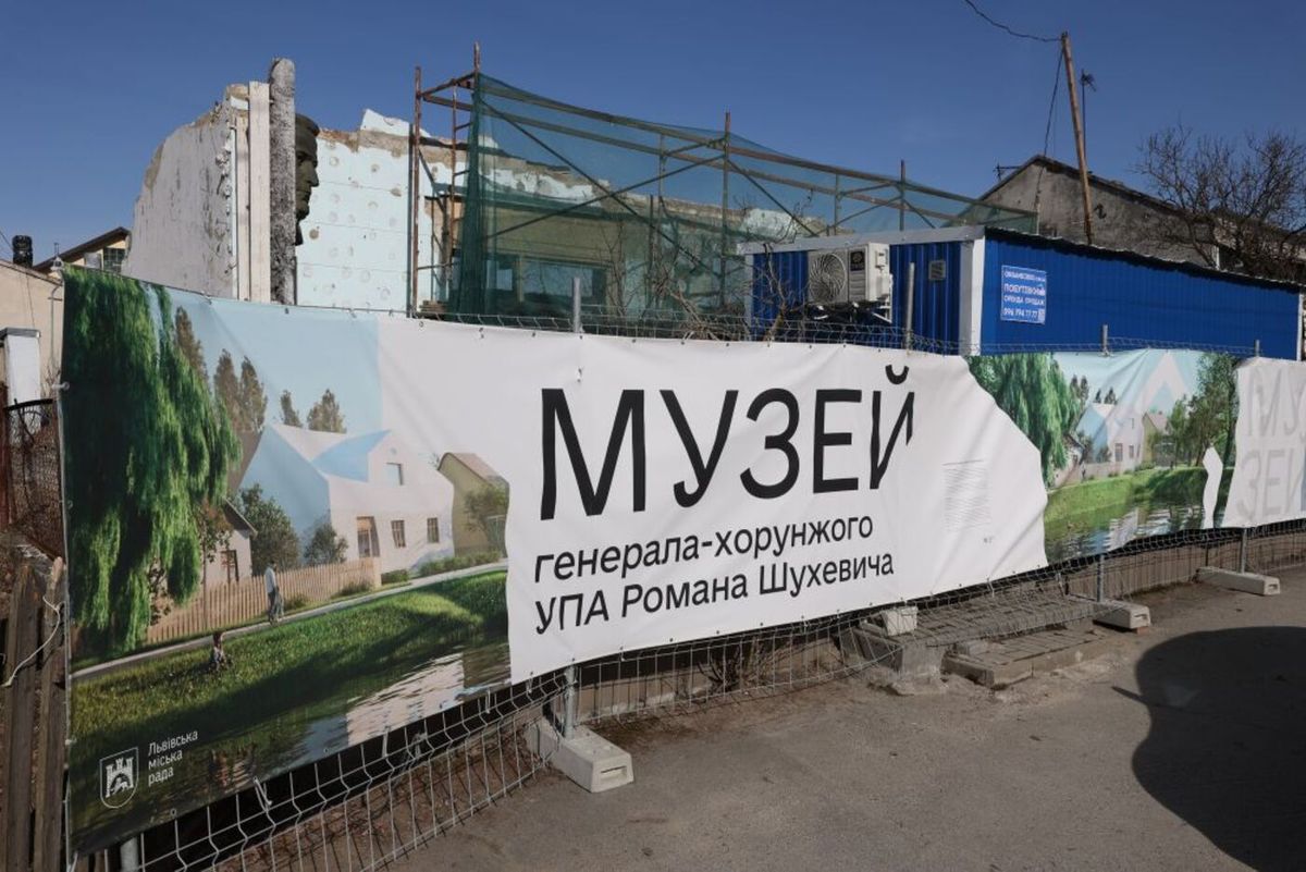 Заступник голови ЛОВА пригадав Олегу Синютці, як той доручав фарбувати радянські пам'ятники