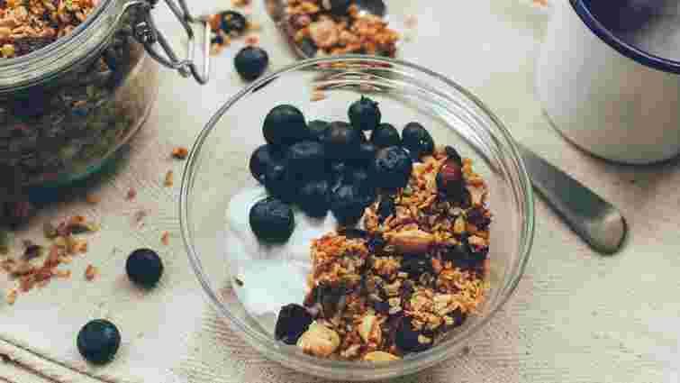 Гранола чи мюслі: у чому різниця та що корисніше 