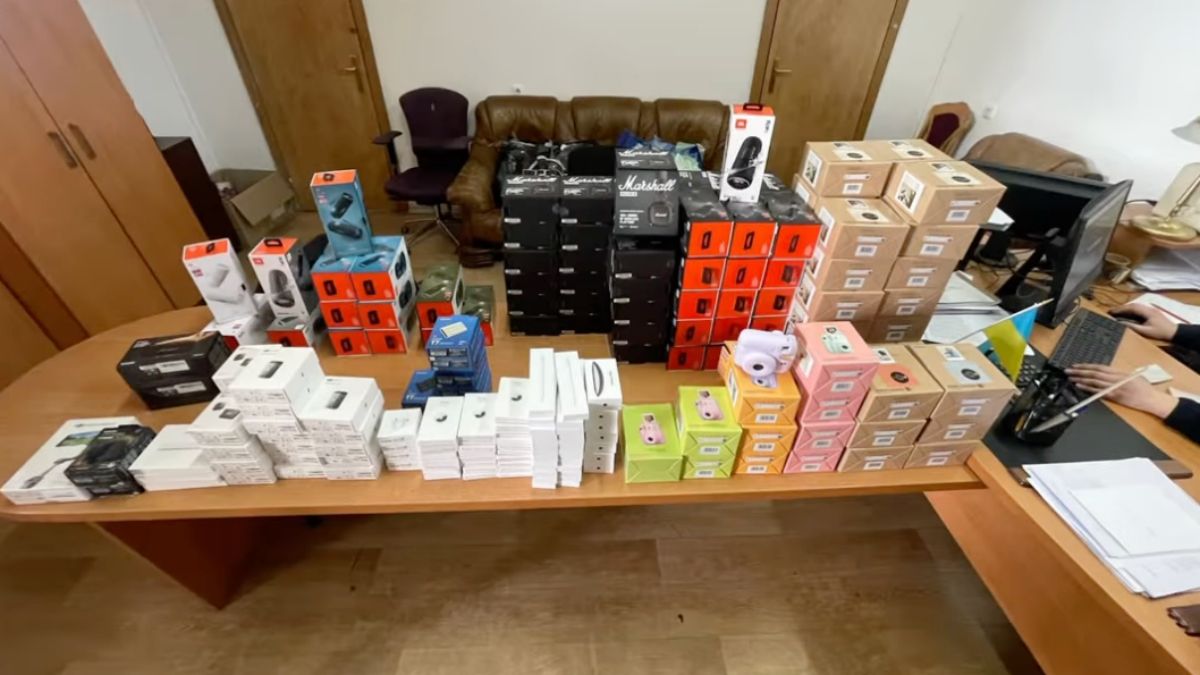 Львівські митники викрили контрабандної техніки на 1,2 млн грн