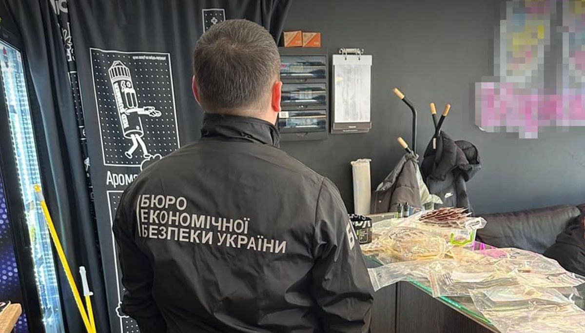 У Львові викрили нелегальну мережу продажу електронних сигарет на 36 млн грн