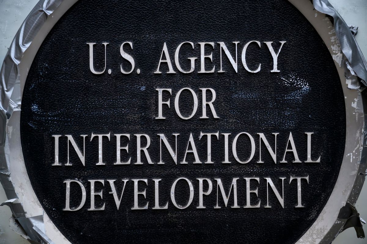 Працівникам USAID наказали спалити секретні документи