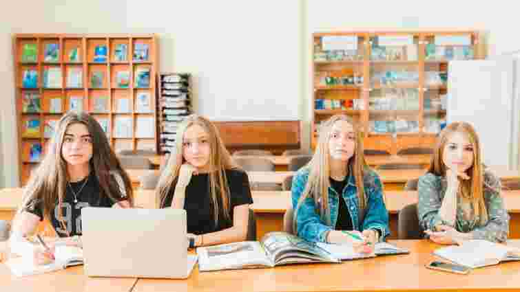 Міносвіти розповіло про обов’язкові предмети у реформованій профільній школі