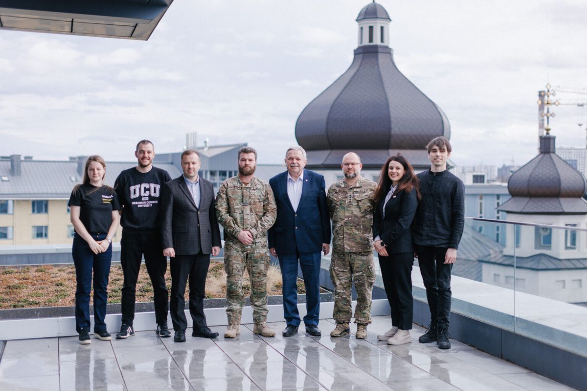 Бригада «Азов» допомагатиме УКУ із військовою підготовкою студентів