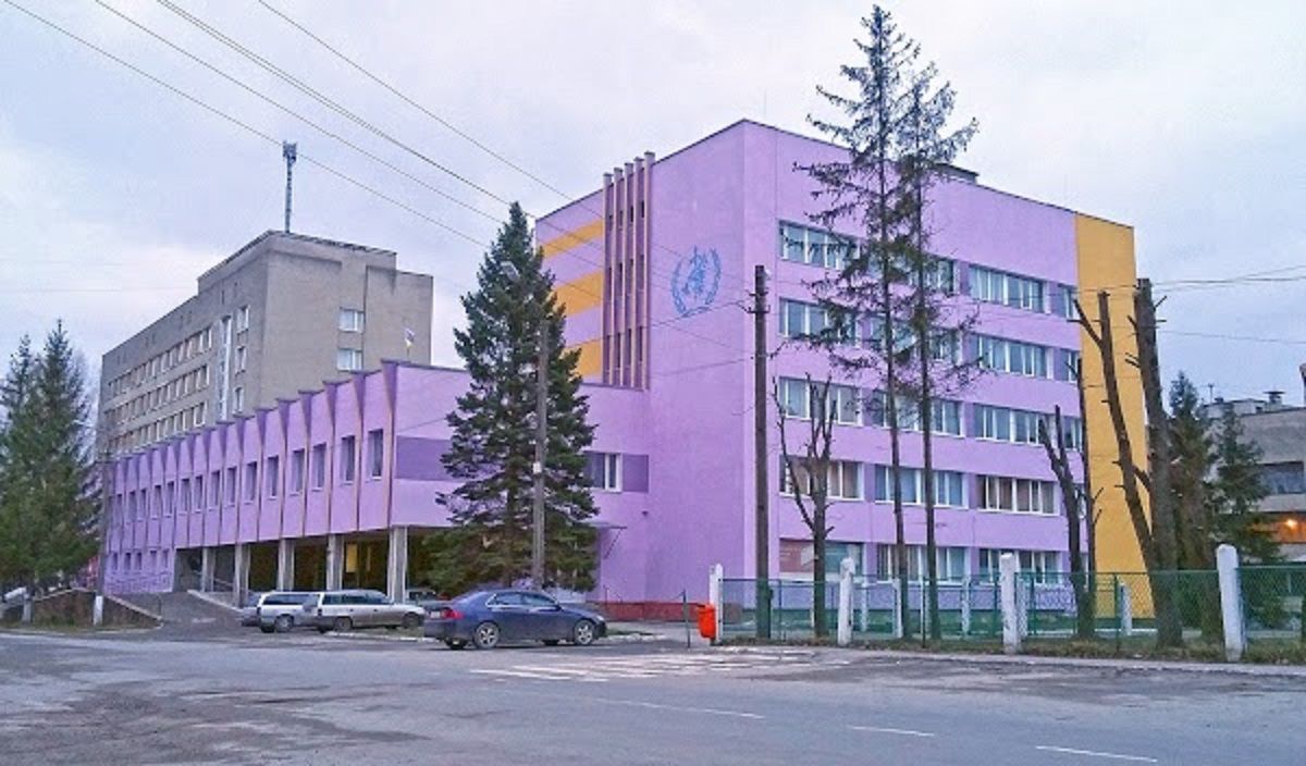 Директора та двох працівників Трускавецької лікарні викрили на шахрайстві з грішми НСЗУ