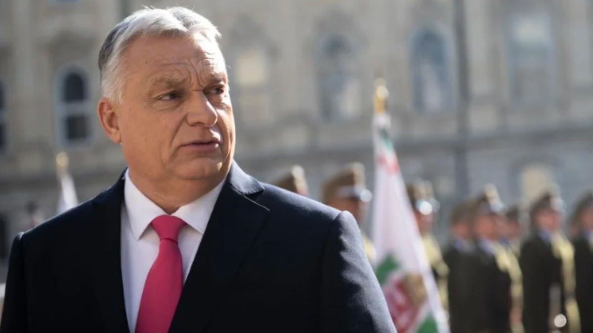 Уряд Угорщини планує провести опитування щодо вступу України до ЄС