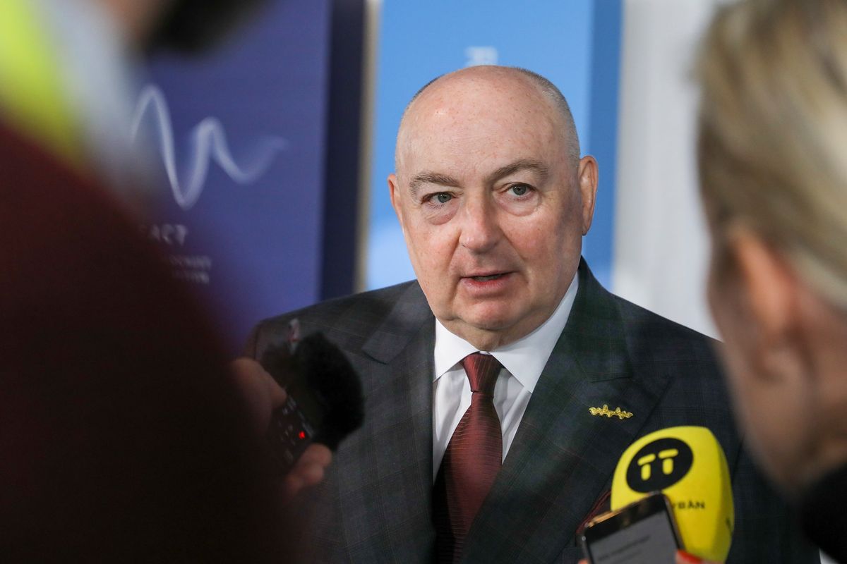 Польща посилила санкції проти російського олігарха попри його виключення зі списку ЄС