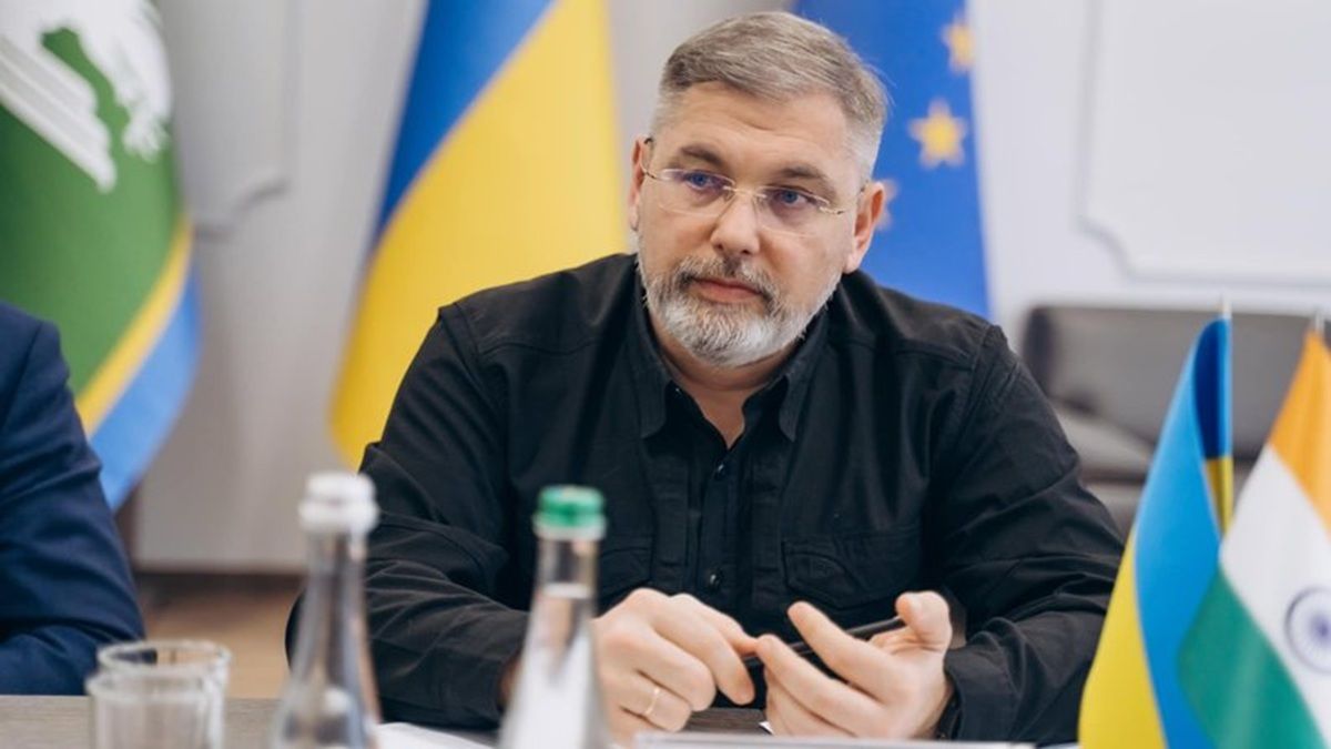 Очільник Чернівецької ОВА Руслан Запарнюк подав декларацію за 2024 рік