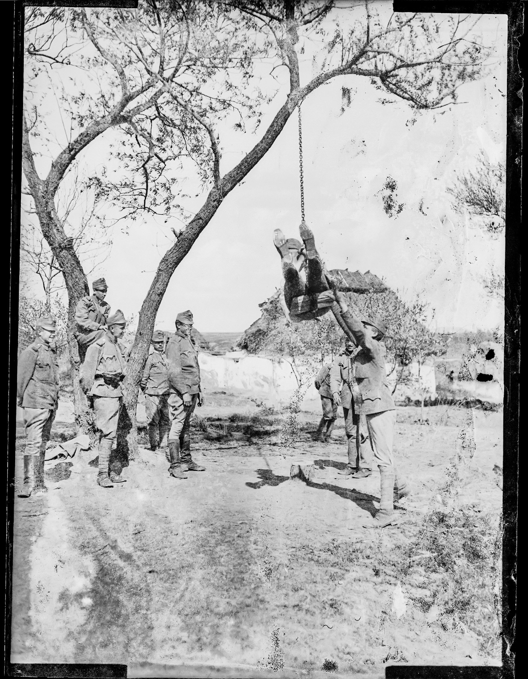 Стрільці розважаються під час відпочинку