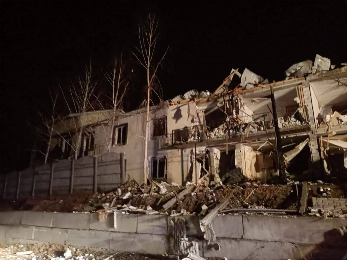 Росіяни вночі запустили по Україні шість ракет і понад 140 дронів 