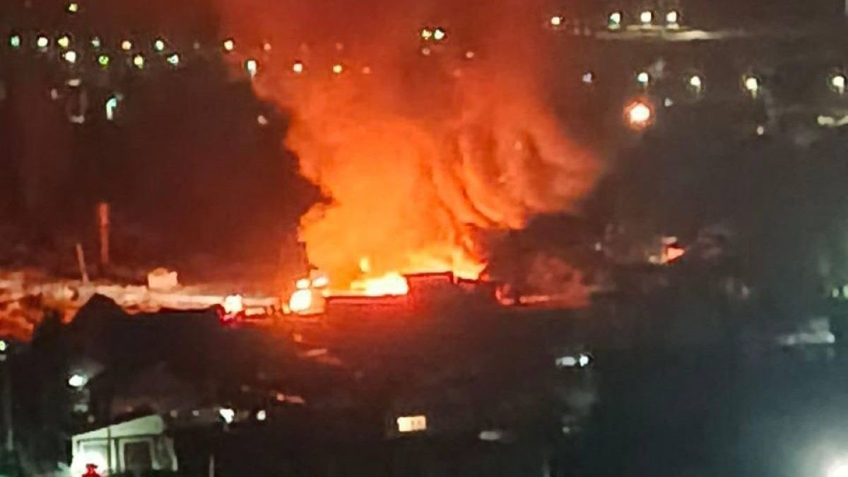 У російському Горно-Алтайську підпалили підстанцію, залишивши частину міста без світла