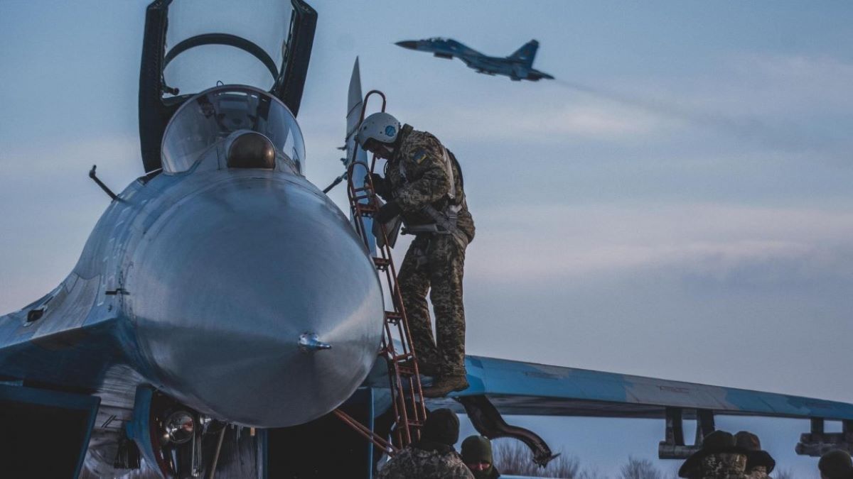 Українські льотчики вдарили по замаскованому пункту прикордонної застави в Росії