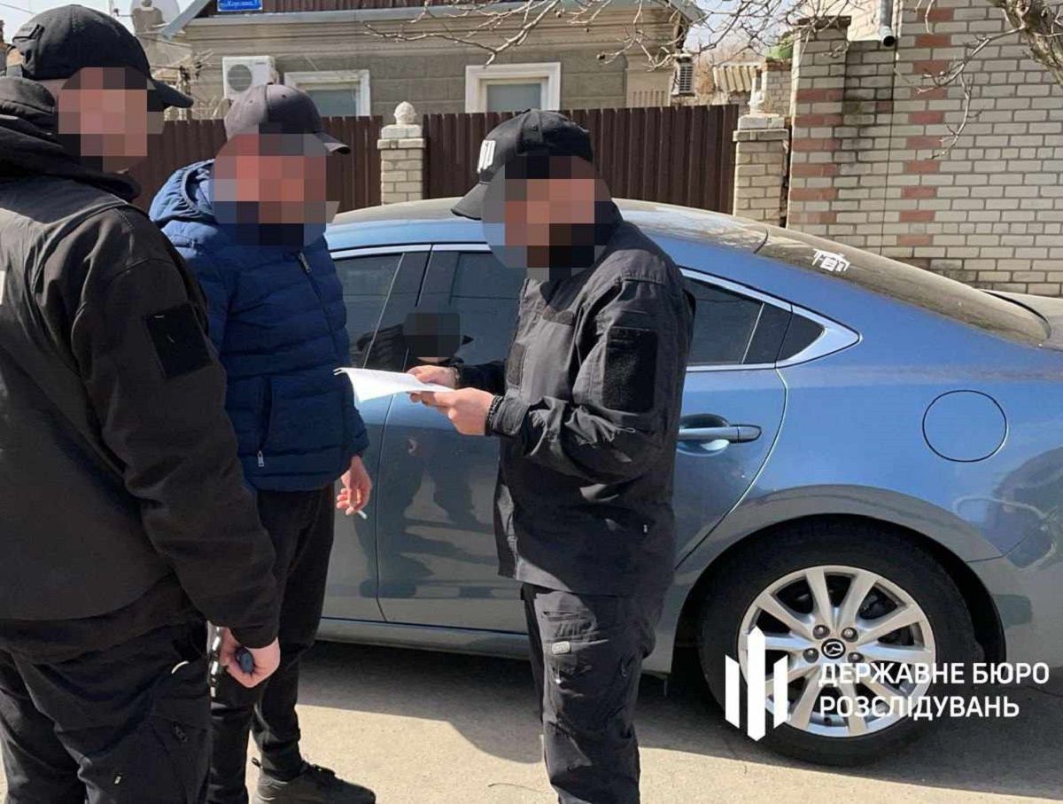 Двоє військових посадовців заробили 1,5 млн грн на нарахуванні безпідставних бойових виплат