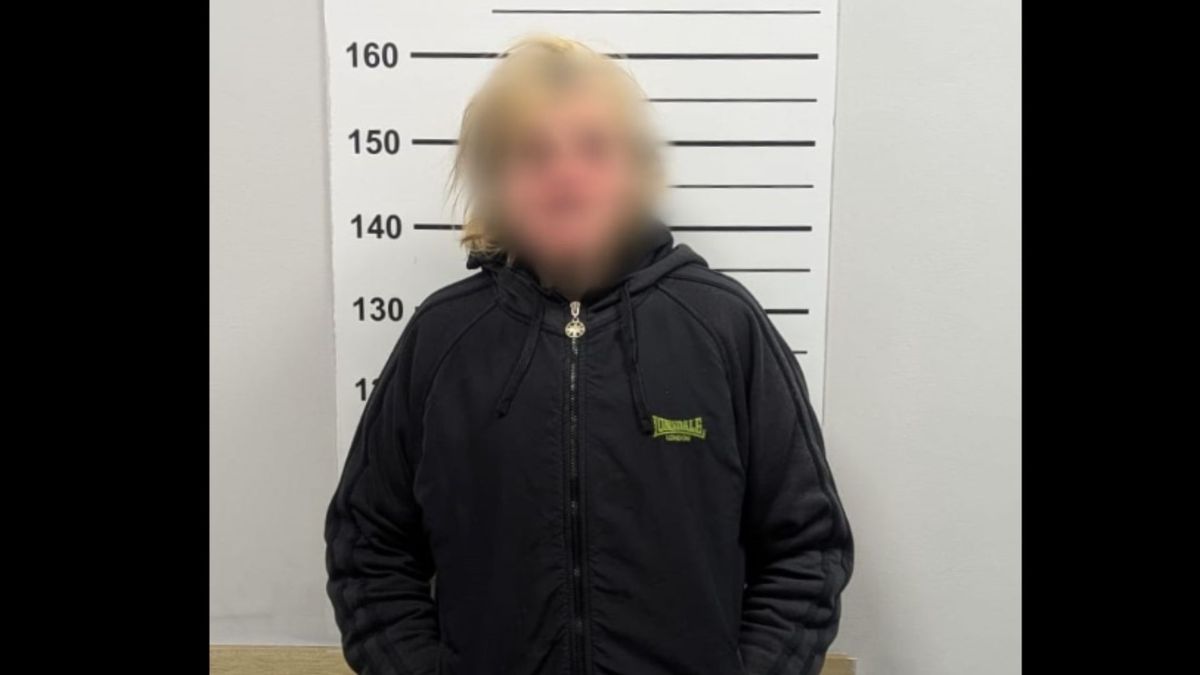 Суд примусово відправив у психлікарню львів'янку, яка пошкодила 39 могил військових