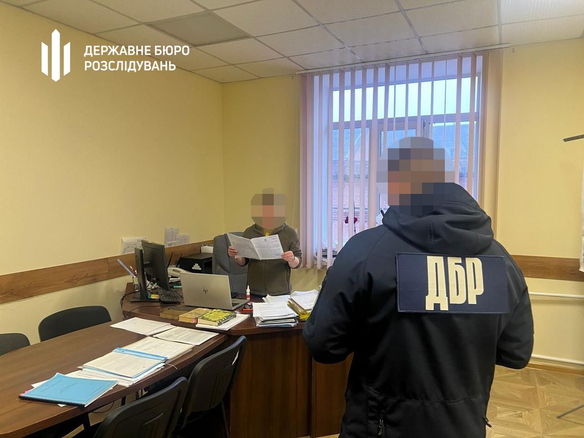 У Вінниці посадовиця ТЦК отримала підозру у побитті військовозобов'язаного 