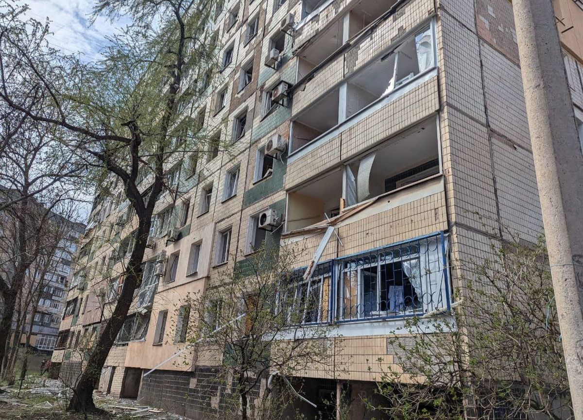 Росіяни атакували балістичною ракетою житлову забудову Кривого Рогу