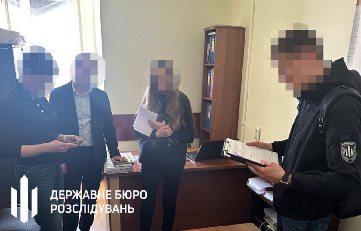 На Волині посадовець Держпраці вимагав хабар за приховування загибелі підлітка на виробництві
