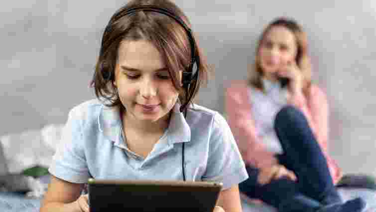 Росіяни вербують українських дітей для диверсій: як з цим боротися батькам