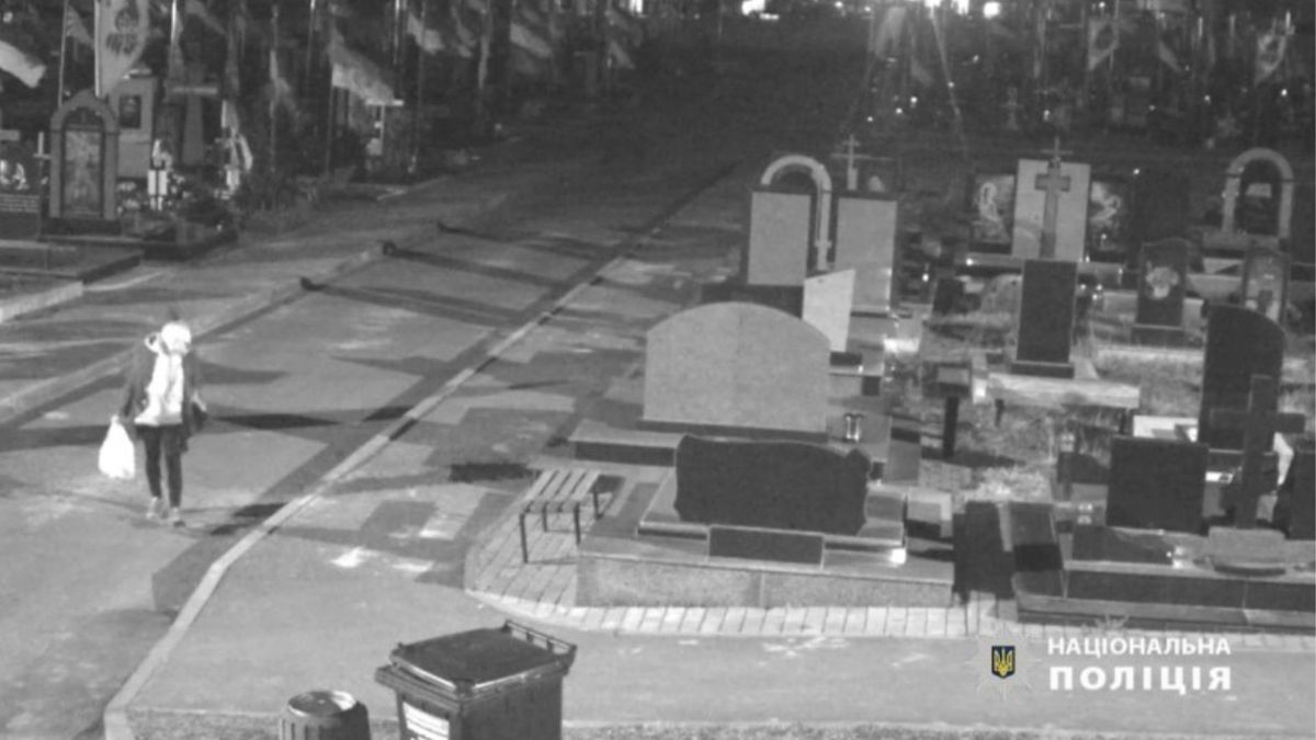 Нетвереза 39-річна вінничанка обікрала могилу наймолодшого оборонця «Азовсталі»