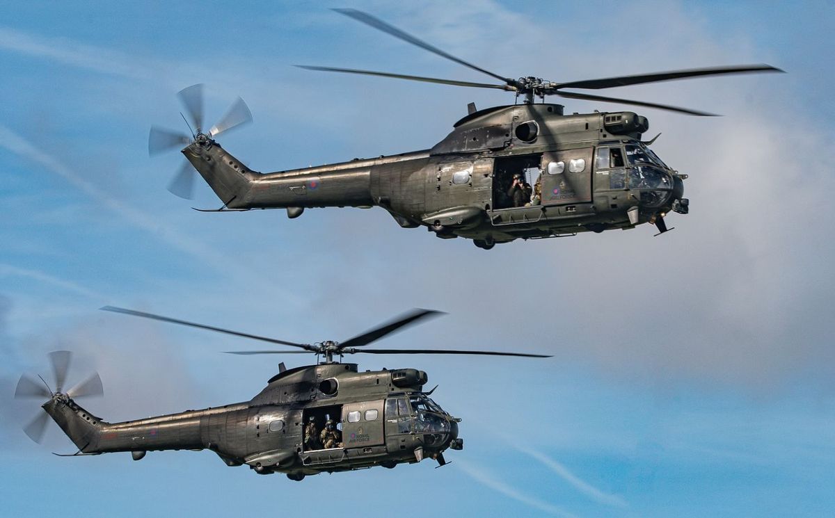 Велика Британія передасть Україні до 10 гелікоптерів Puma HC.2