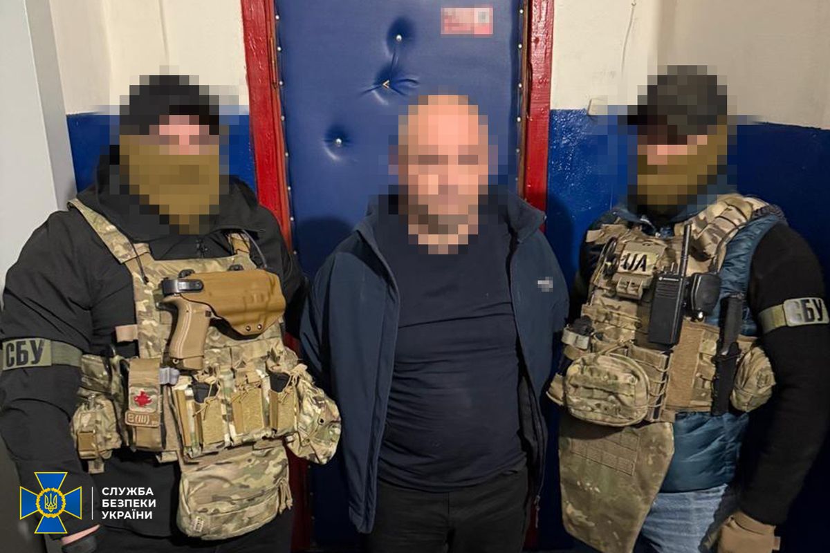 В Одесі затримали рецидивіста, який виготовив вибухівку для підриву будівлі поліції 