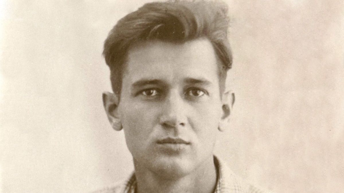 Останній романтик епохи, фронтовик та радянський депутат