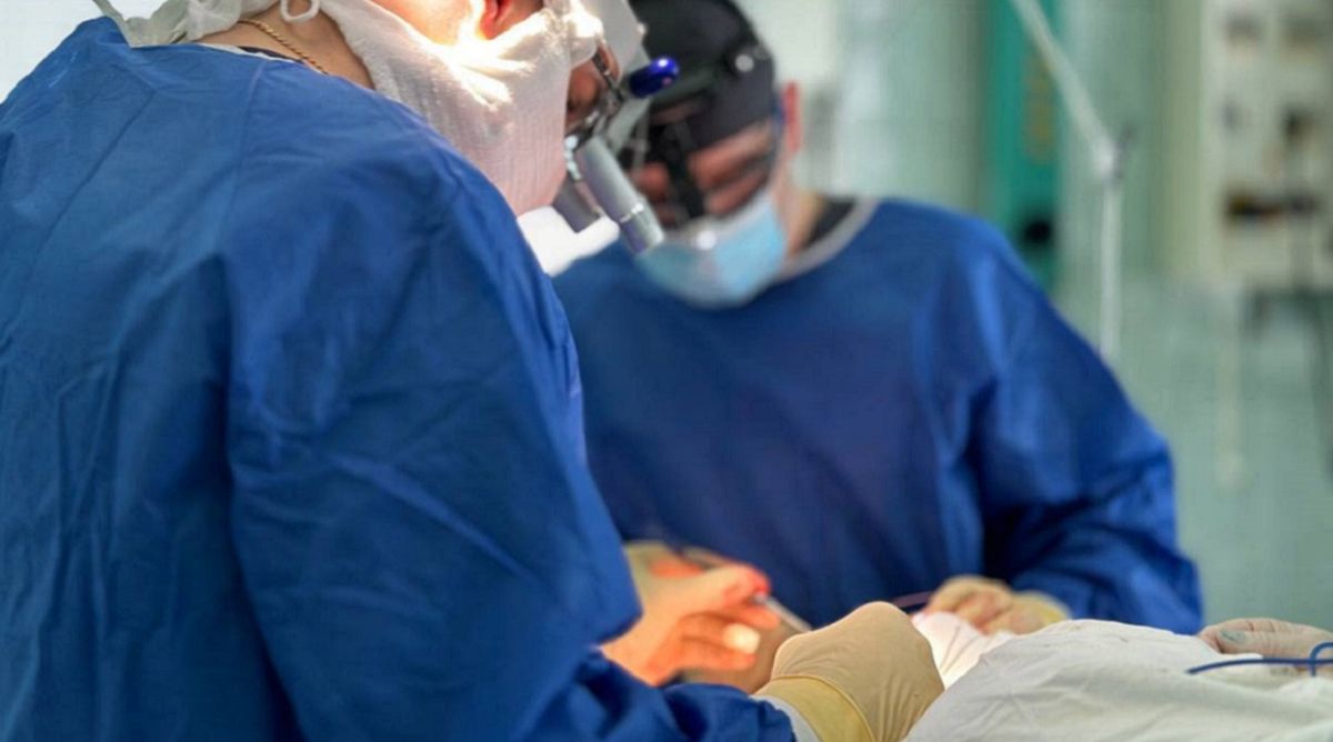 Львівські онкологи успішно прооперували 57-річного чоловіка з раком грудної залози